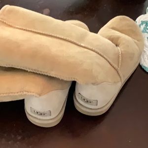 Sand traditional ugg boots
